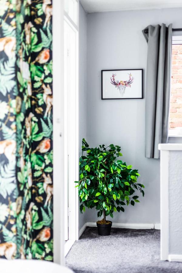 Perfect For Contractors - Canterbury - Free Parking - Ultra Wifi Buitenkant foto